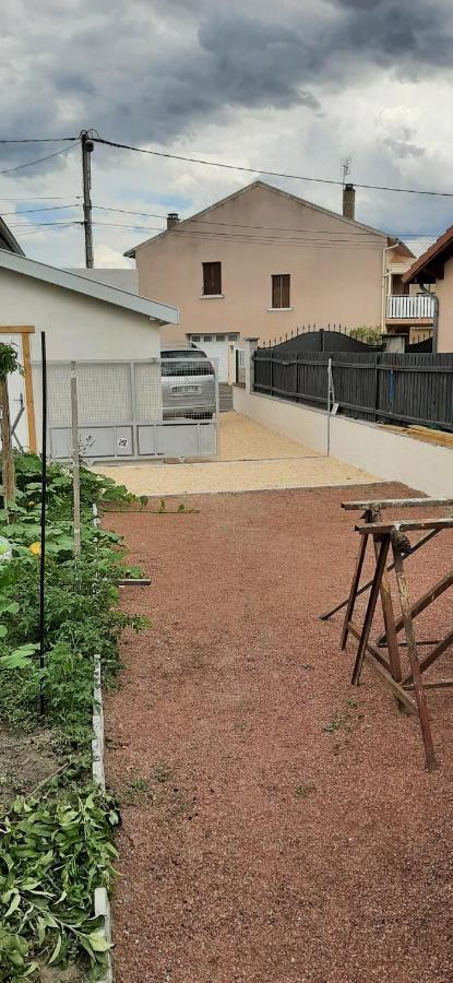 Maison Ville Agreable Riorges Bagian luar foto